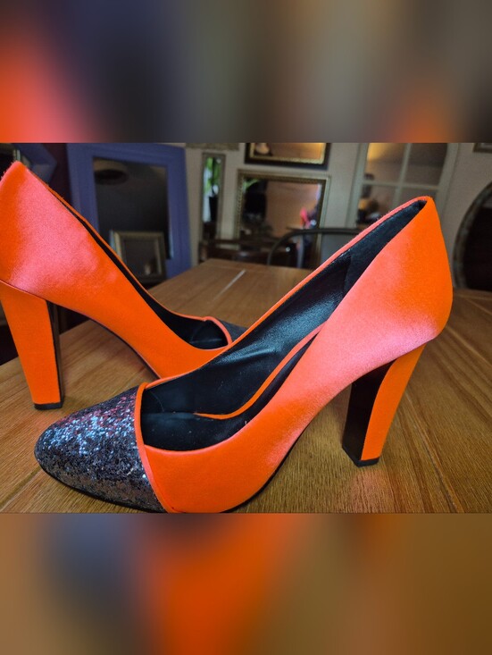 Reiss Shoes - Reiss Glitter Toe Pumps - Size 39 (US 8.5)